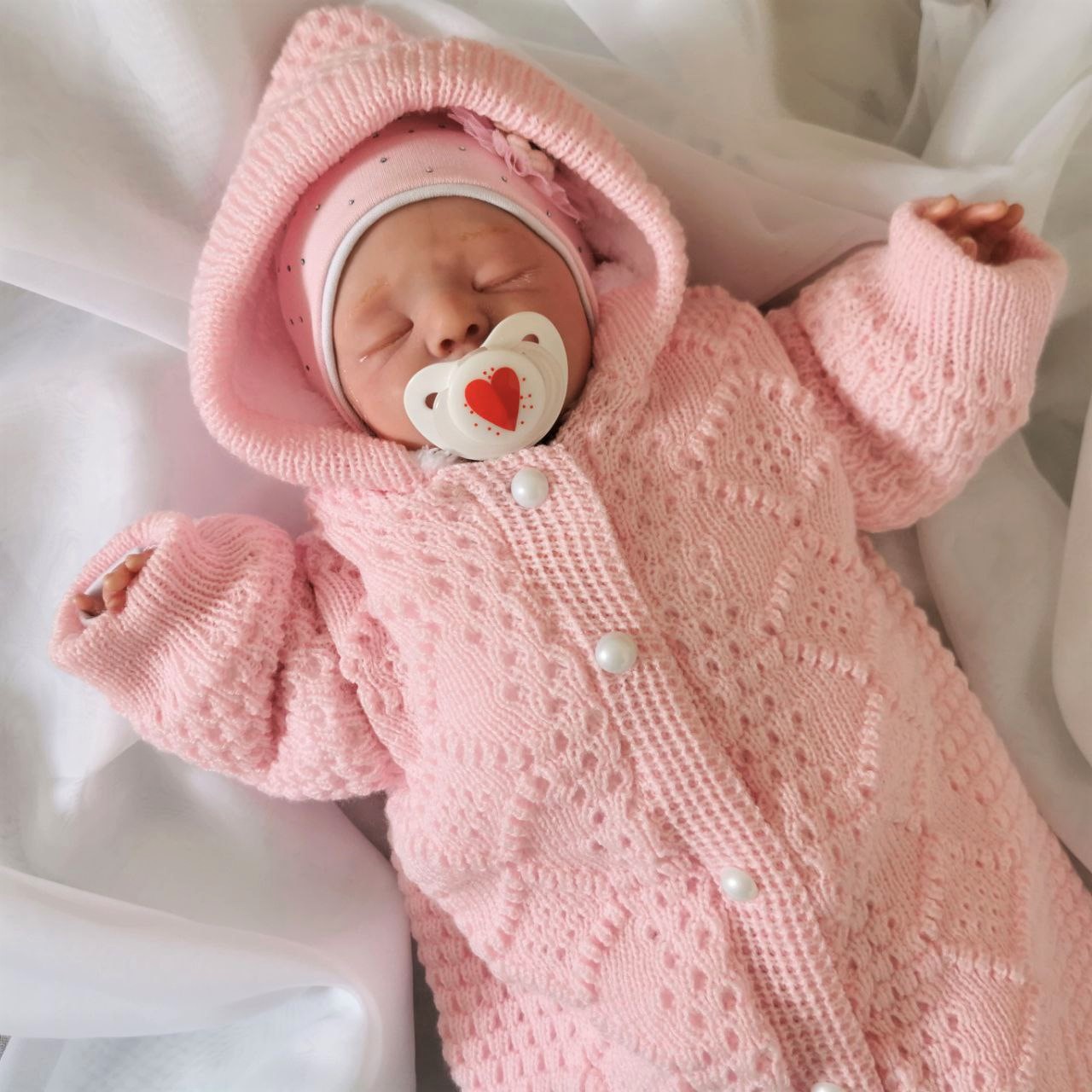 Лучшая одежда для новорожденных: обзор преимуществ и недостатков ⦁ ТОП-5  лучших вещей для младенца ✔️ Какие вещи лучше купить новорожденному на  первое время?
