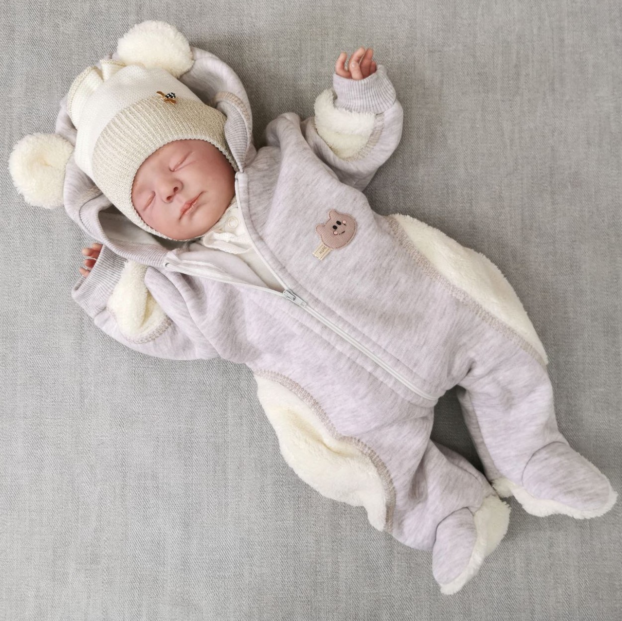 Одежда на зиму для новорожденных: конверт или комбинезон? | Блог autokoreazap.ru